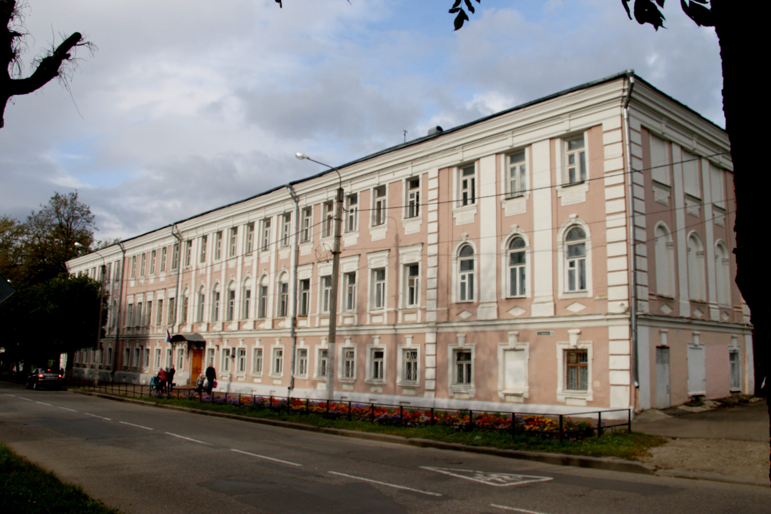 Школа №29 в Костроме бывшее здание реального училища